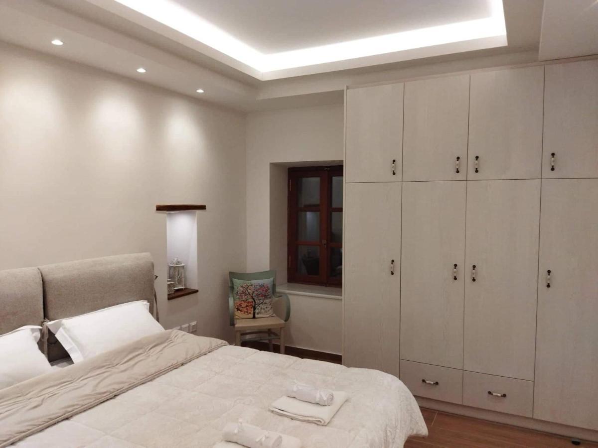 Tsolakis Luxury House Leonídion Exterior foto