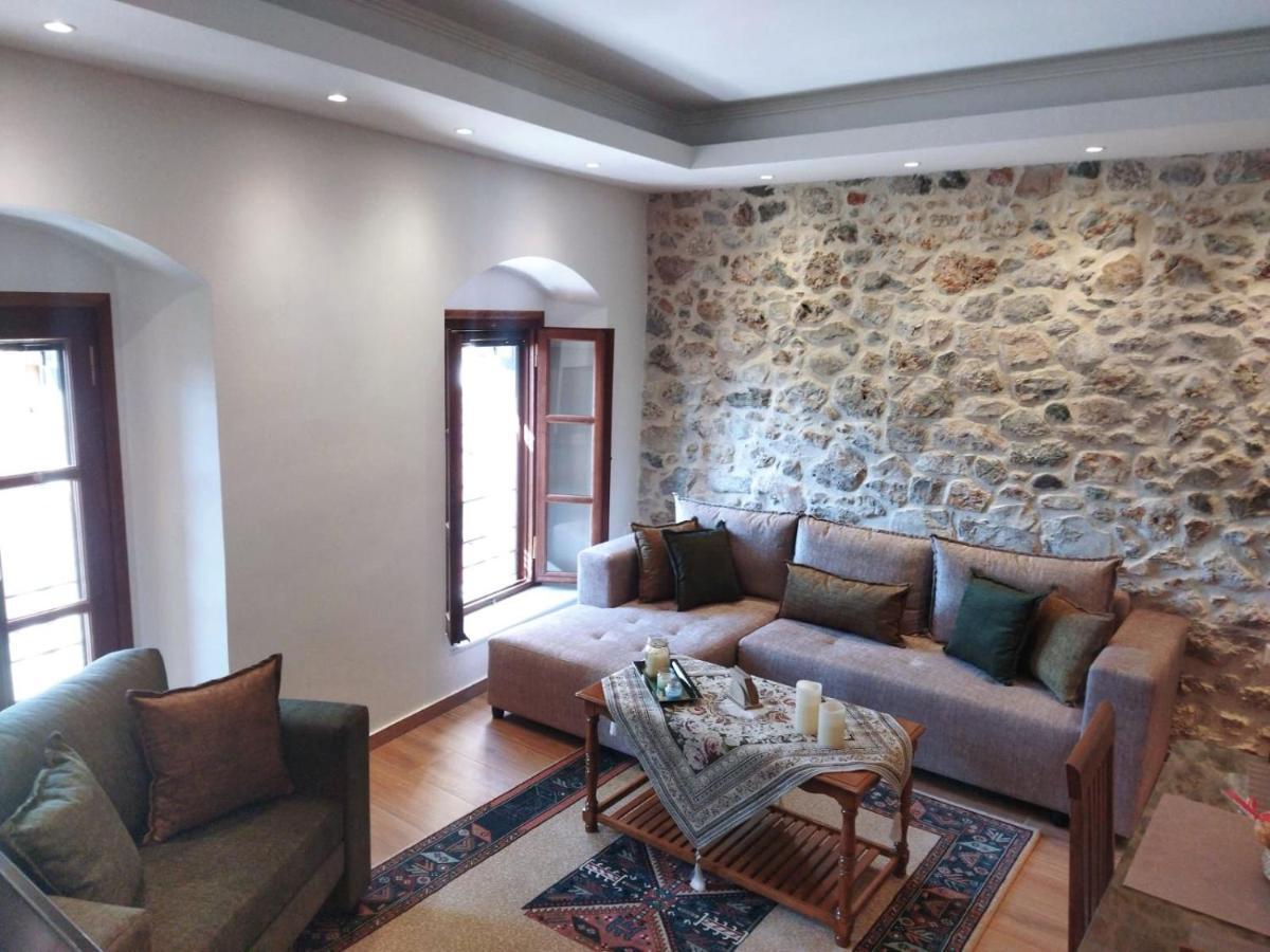 Tsolakis Luxury House Leonídion Exterior foto